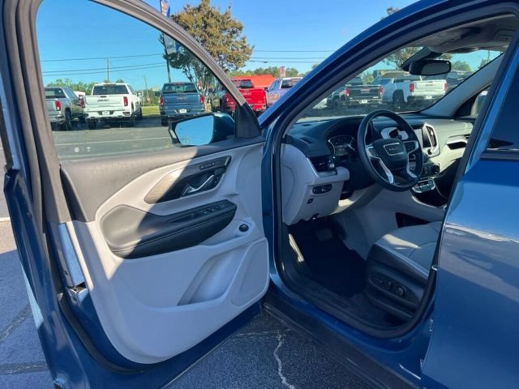 Used 2024 GMC