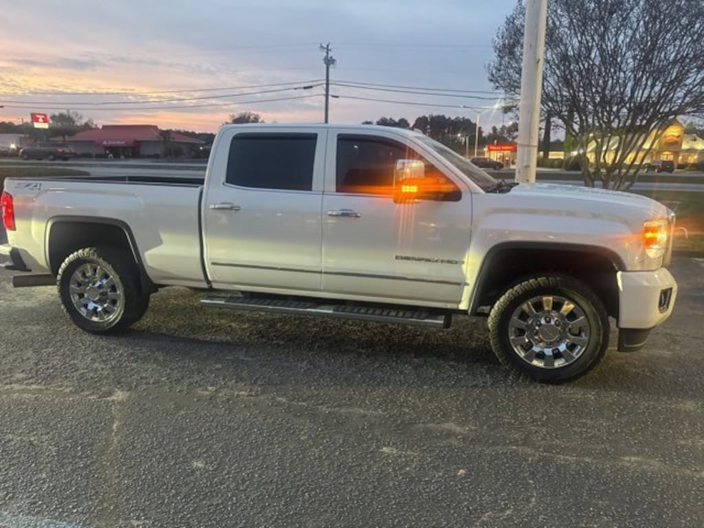 Used 2015 GMC Sierra 2500 HD Denali Truck