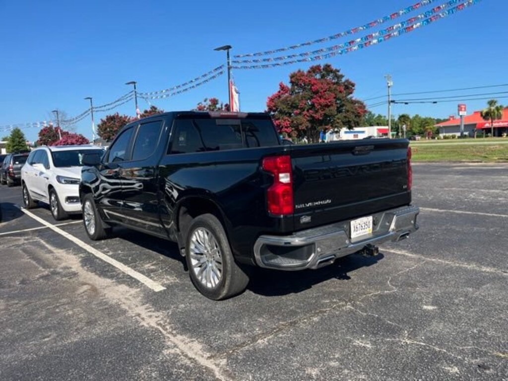 Used 2020 Chevrolet Silverado 1500 LT Truck