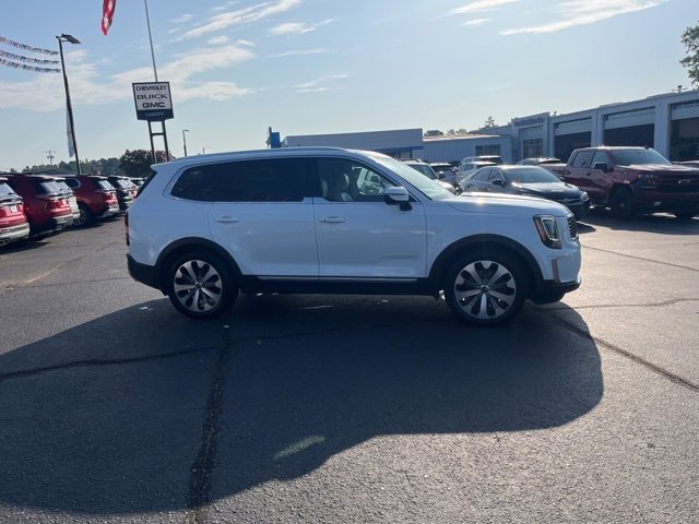 2020 Kia Telluride EX photo 2