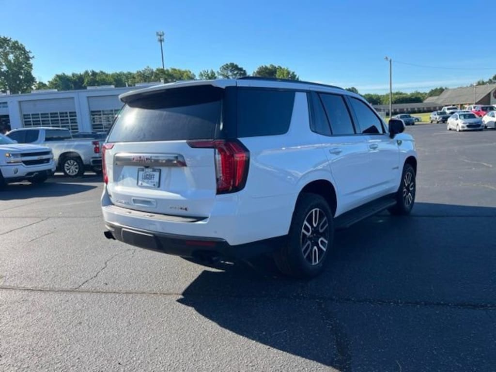 Used 2024 GMC Yukon AT4 SUV