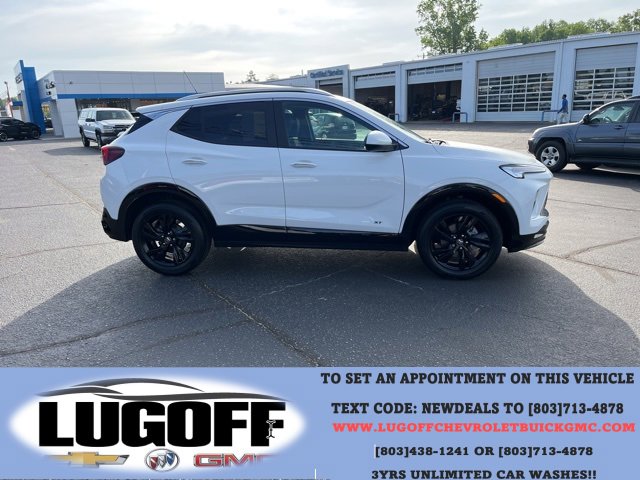 2025 Buick Encore GX Sport Touring photo 2