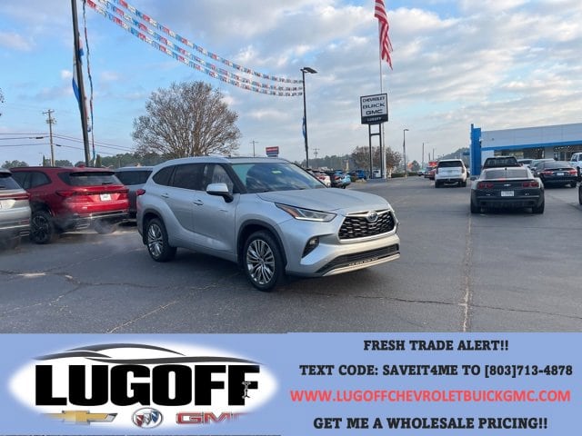 2021 Toyota Highlander Platinum's photo
