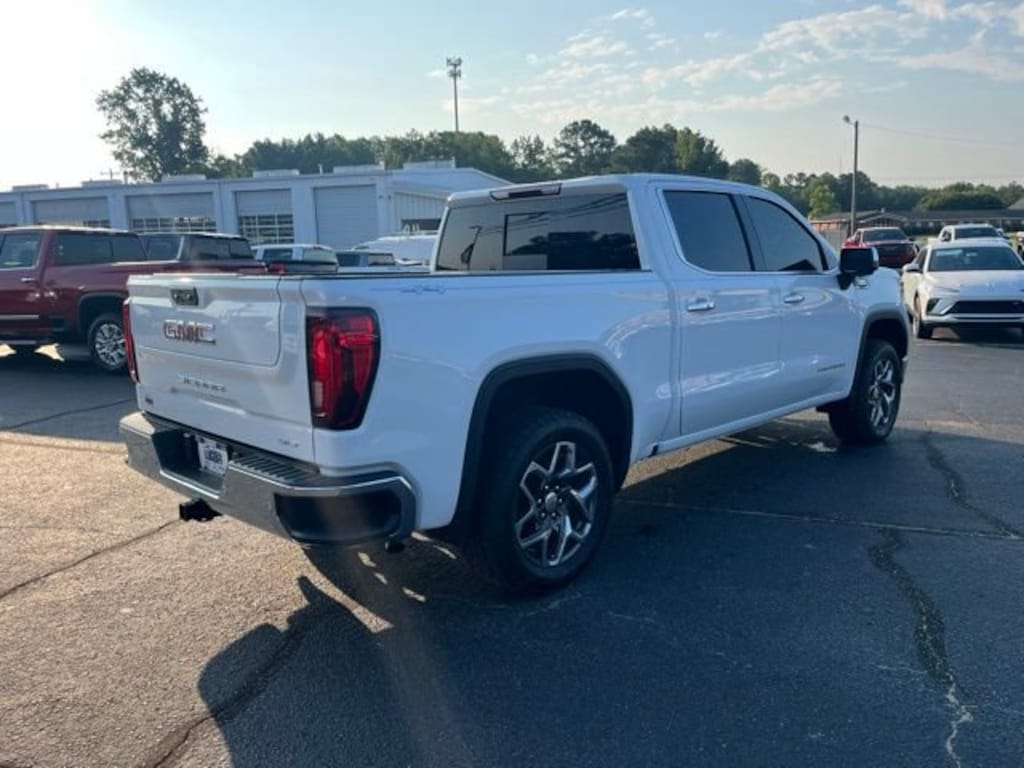 Used 2024 GMC Sierra 1500 SLT Truck