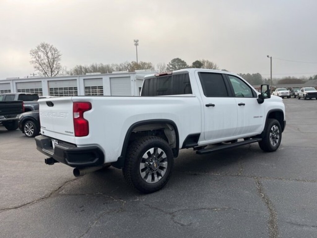 Used 2024 Chevrolet Silverado 2500 HD Custom Truck