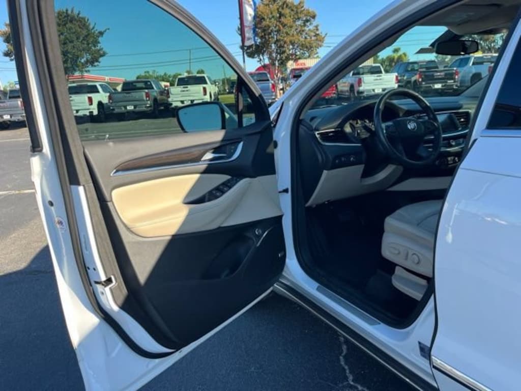 Used 2021 Buick Enclave Essence SUV