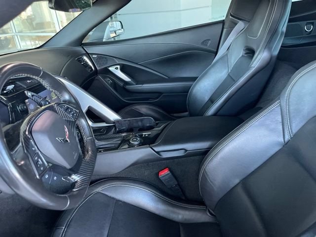 2017 Chevrolet Corvette 1LT - Photo 8
