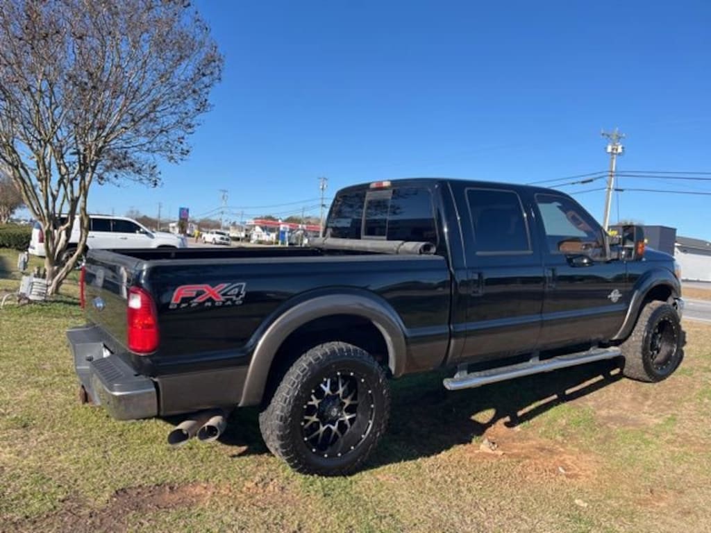 Used 2016 Ford Super Duty F-250 SRW Lariat