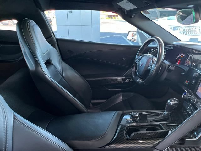 2017 Chevrolet Corvette 1LT - Photo 23