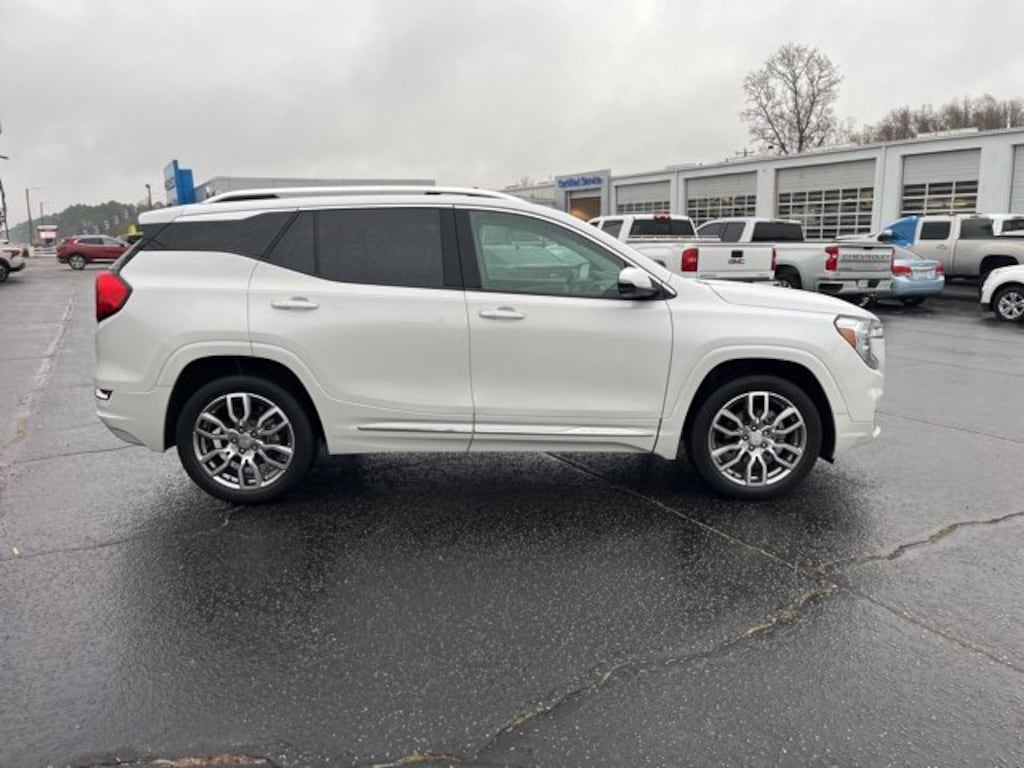Used 2023 GMC Terrain Denali SUV