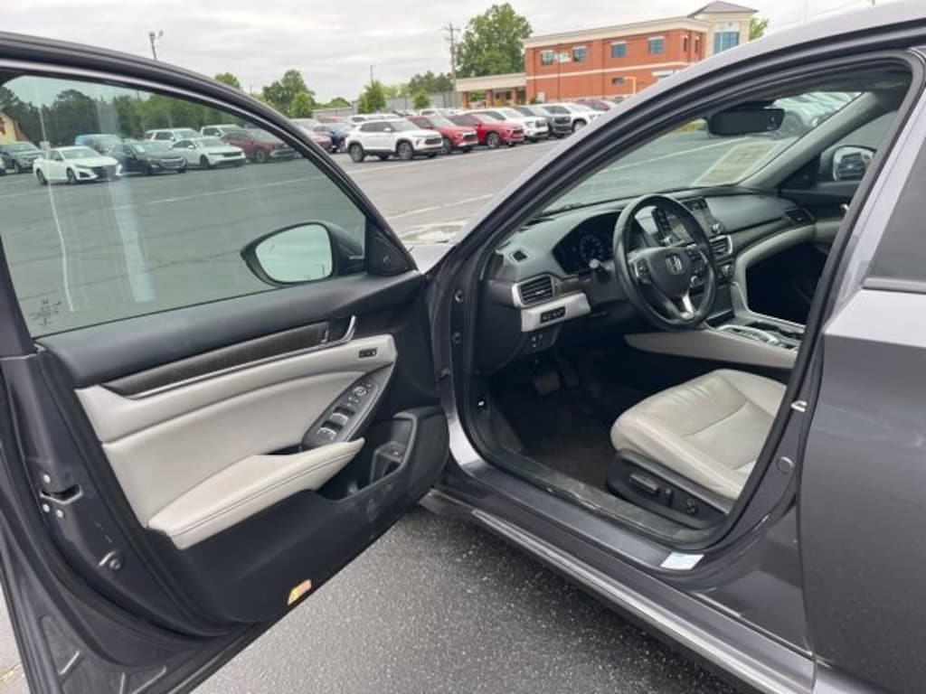 Used 2020 Honda Accord Hybrid Touring