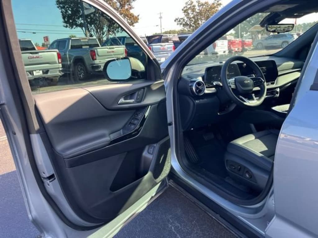 New 2026 Chevrolet Equinox LT SUV