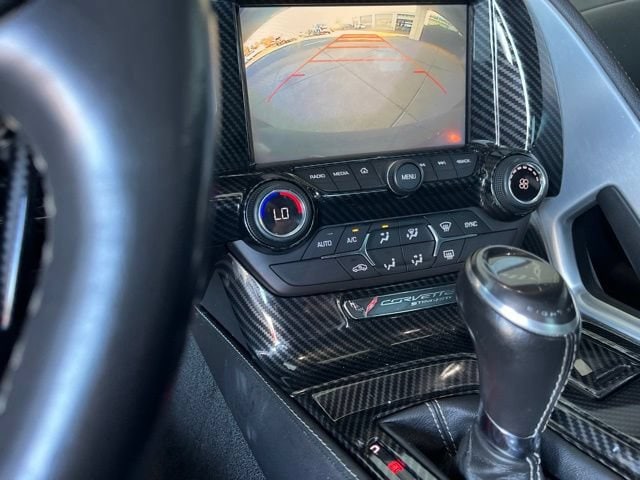 2017 Chevrolet Corvette 1LT - Photo 18