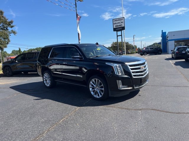 2017 Cadillac Escalade Premium Luxury photo 2