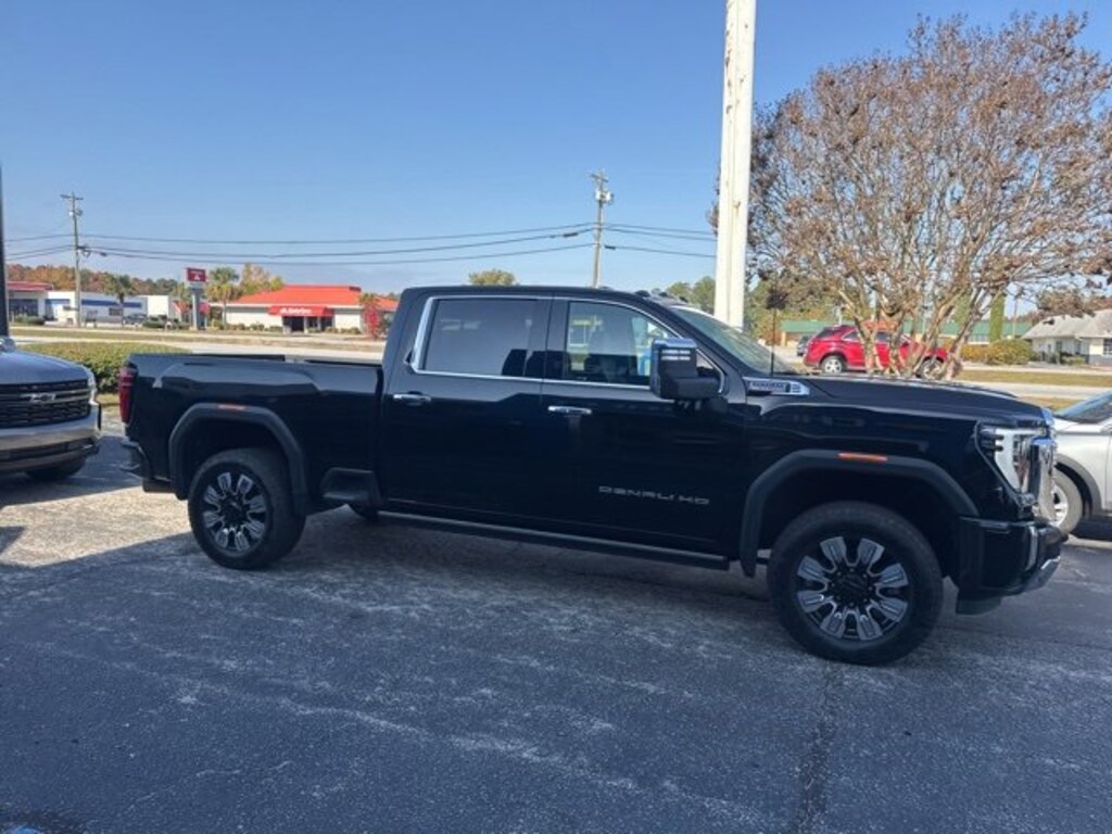 Used 2024 GMC Sierra 2500 HD Denali Truck