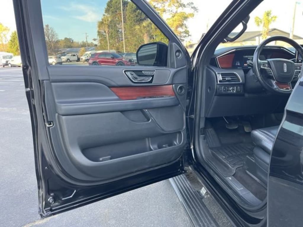 Used 2022 Lincoln Navigator Reserve