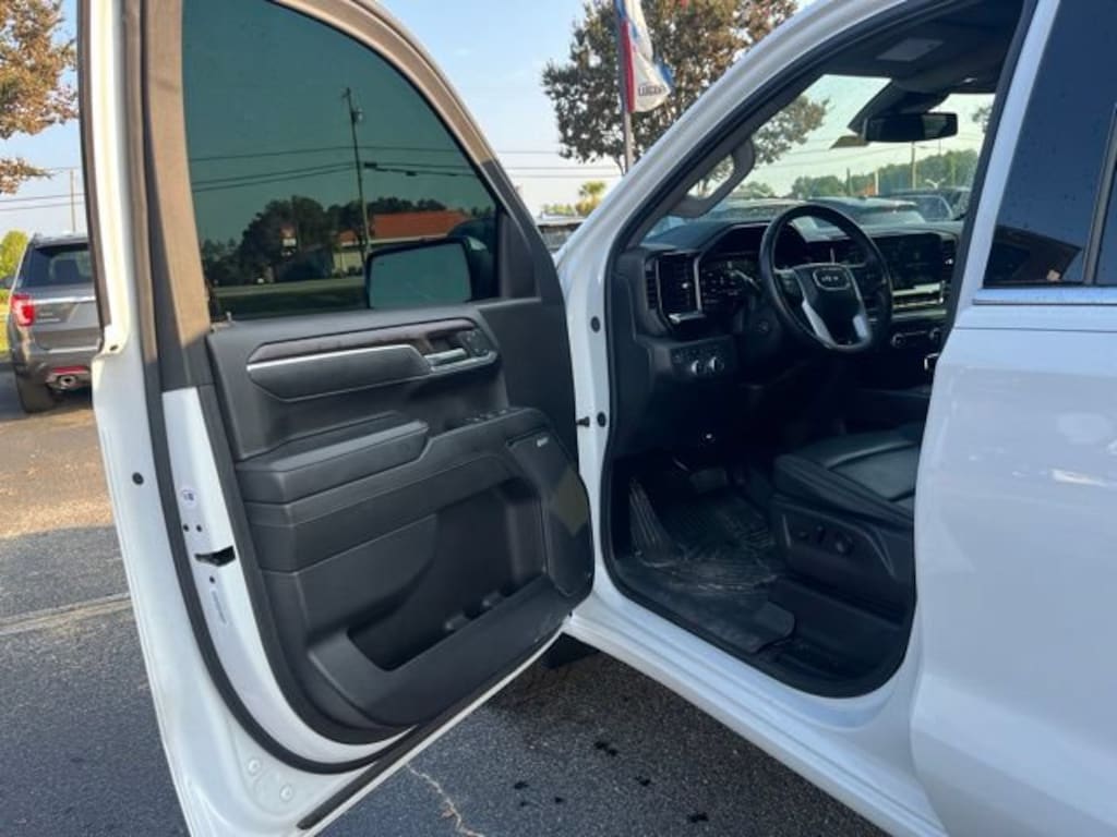 Used 2024 GMC Sierra 1500 SLT Truck