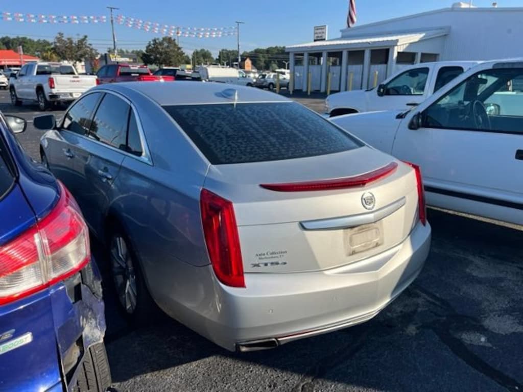 Used 2015 CADILLAC XTS Luxury Car