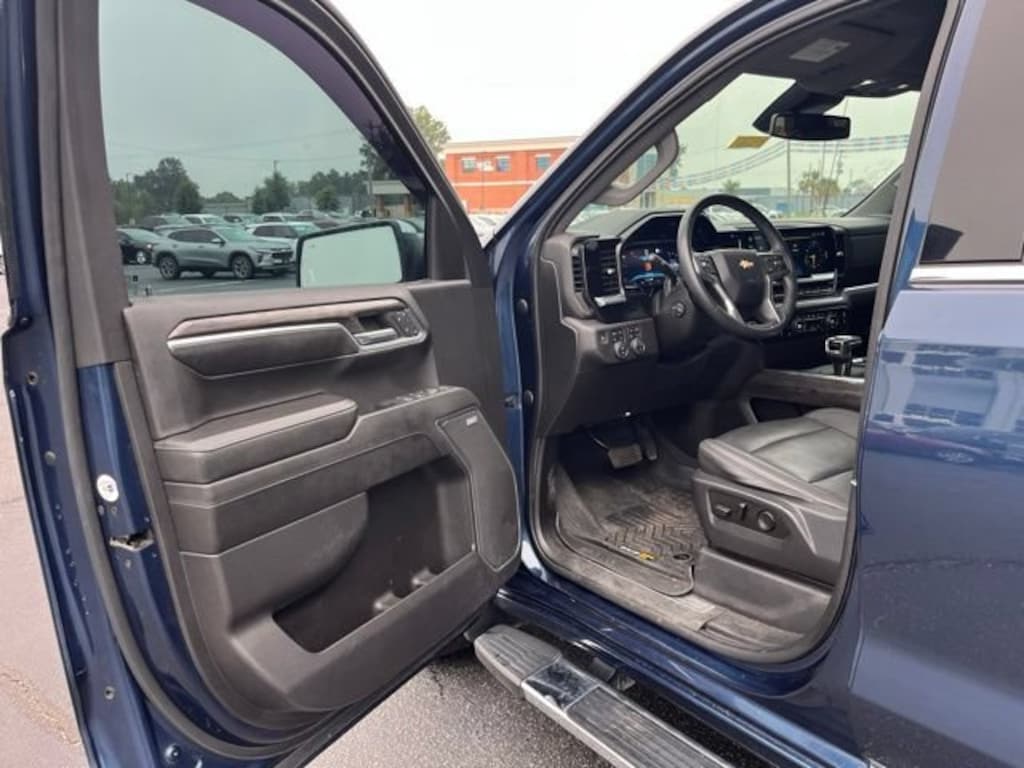 Used 2022 Chevrolet Silverado 1500 LTZ Truck