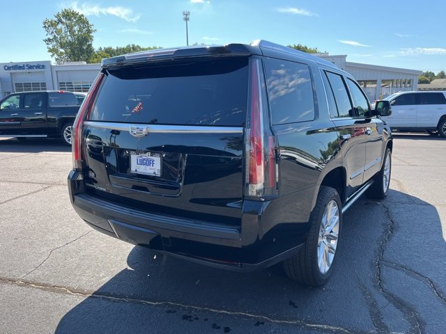 2017 Cadillac Escalade Premium Luxury photo 4
