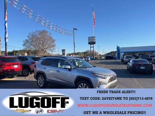 2023 Toyota RAV4 XLE Premium's photo