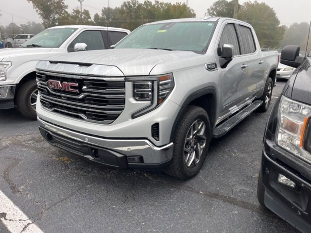 Used 2022 GMC