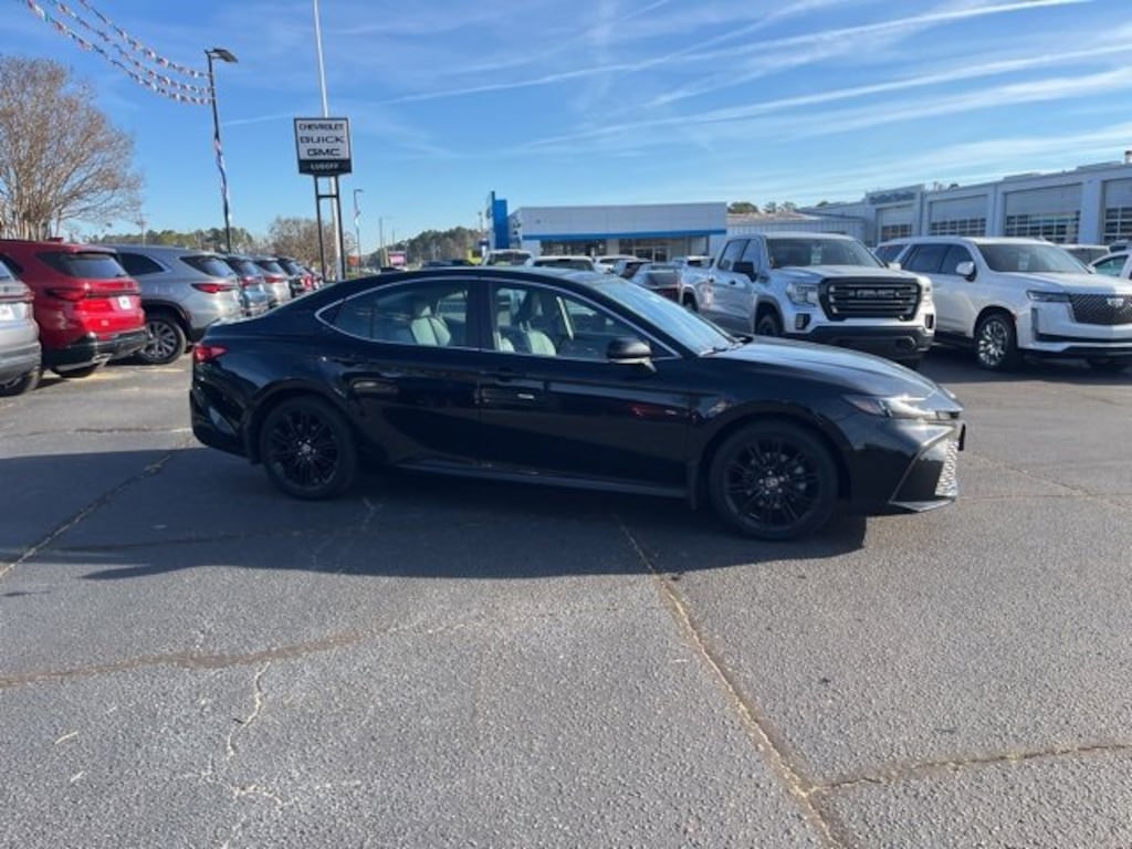Used 2025 Toyota Camry LE