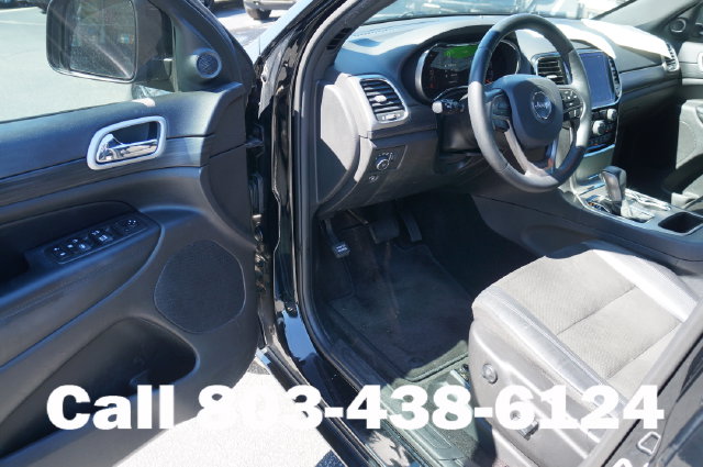 Used 2019 Jeep Grand Cherokee Laredo SUV
