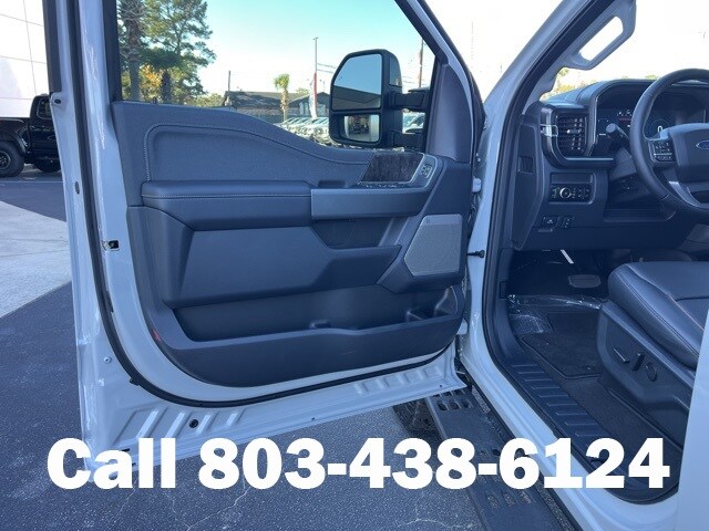 2026 Ford F-250 Lariat photo 4