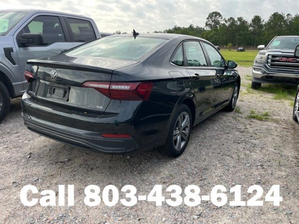 Used 2024 Volkswagen Jetta 1.5T SE Sedan