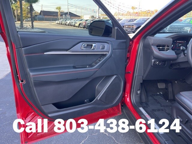 2025 Ford Explorer ST-Line photo 3