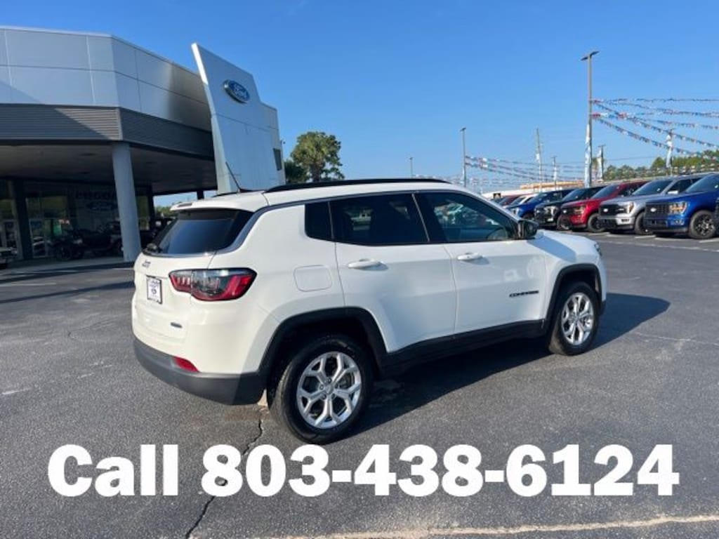 Used 2024 Jeep Compass Latitude SUV