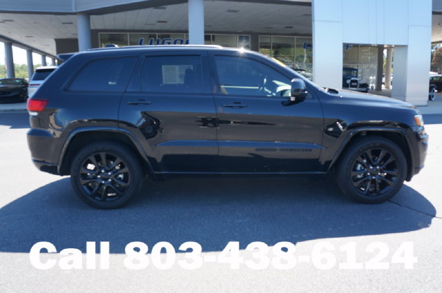 Used 2019 Jeep Grand Cherokee Laredo SUV