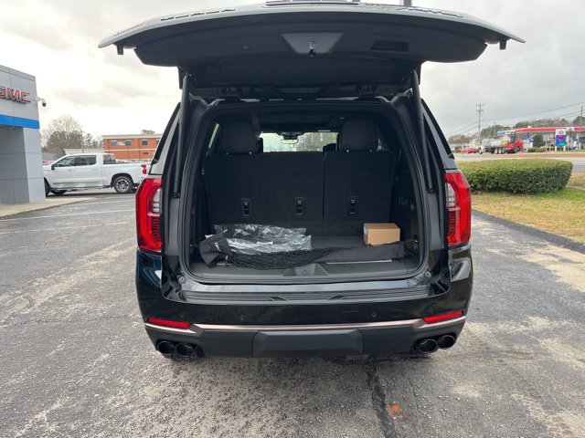 2025 GMC Yukon AT4 Ultimate - Photo 24
