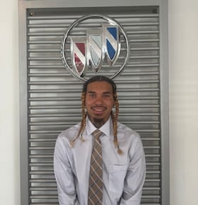 Staff member David Ortiz from ID_0bb9ed
