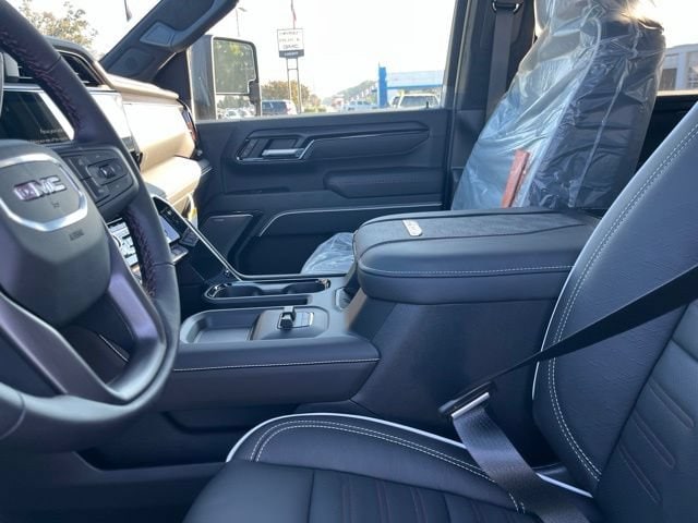 2026 GMC Sierra 2500HD AT4X - Photo 9