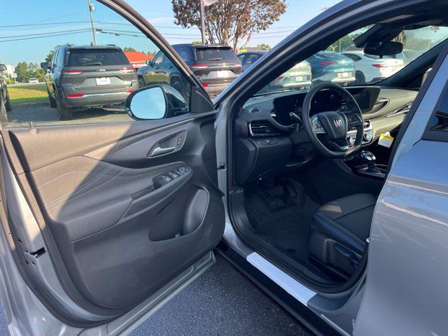 2026 Buick Envista Sport Touring - Photo 5