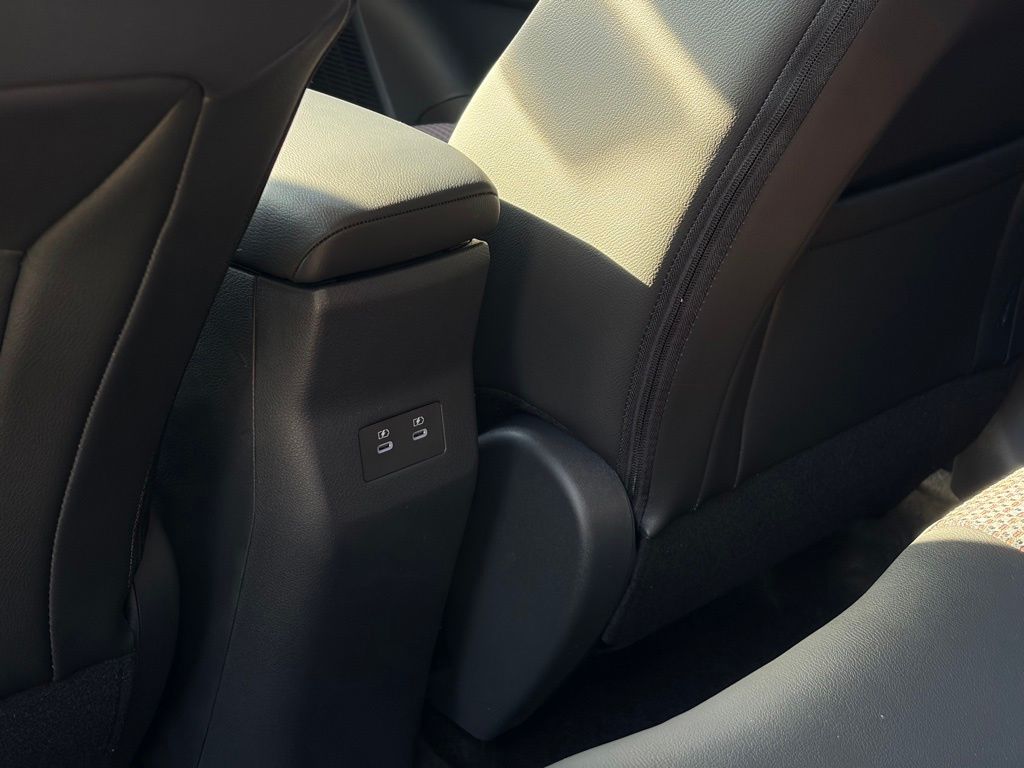 2026 Nissan KICKS SR - Photo 23