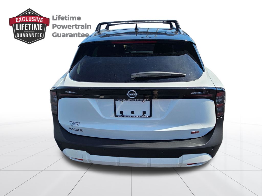 2026 Nissan KICKS SR - Photo 8