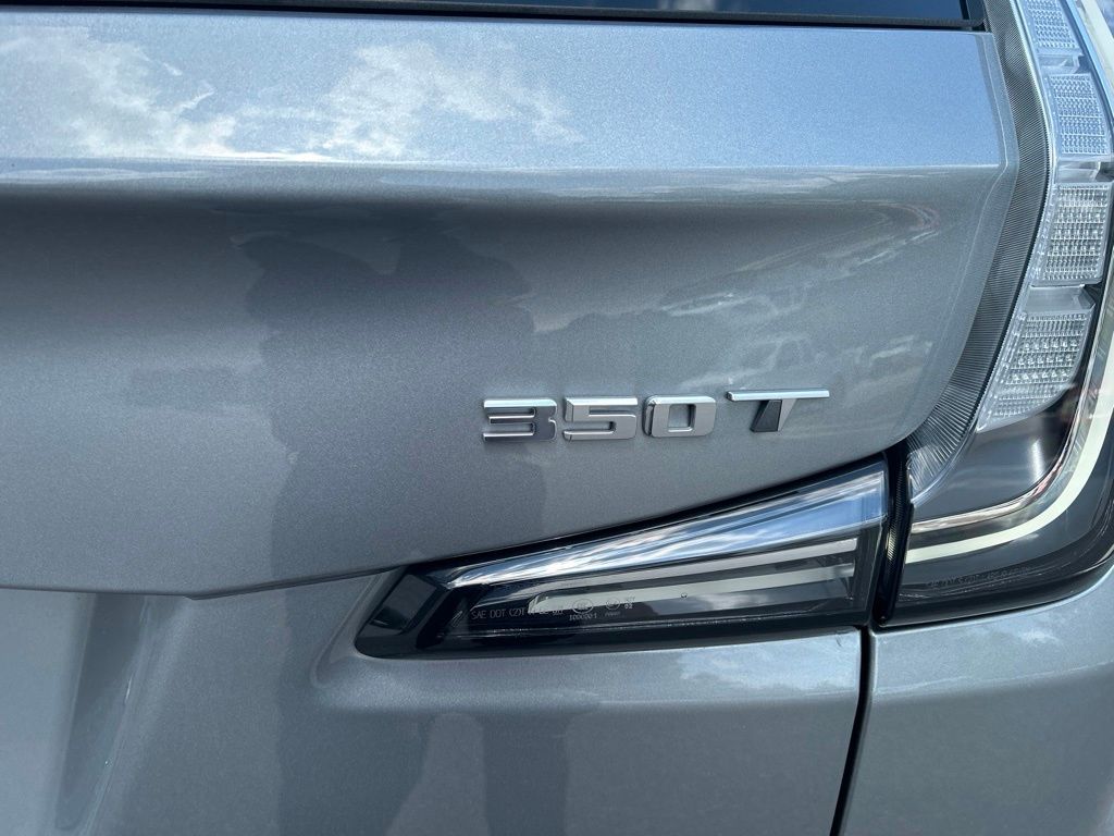 2024 Cadillac XT4 Sport - Photo 11