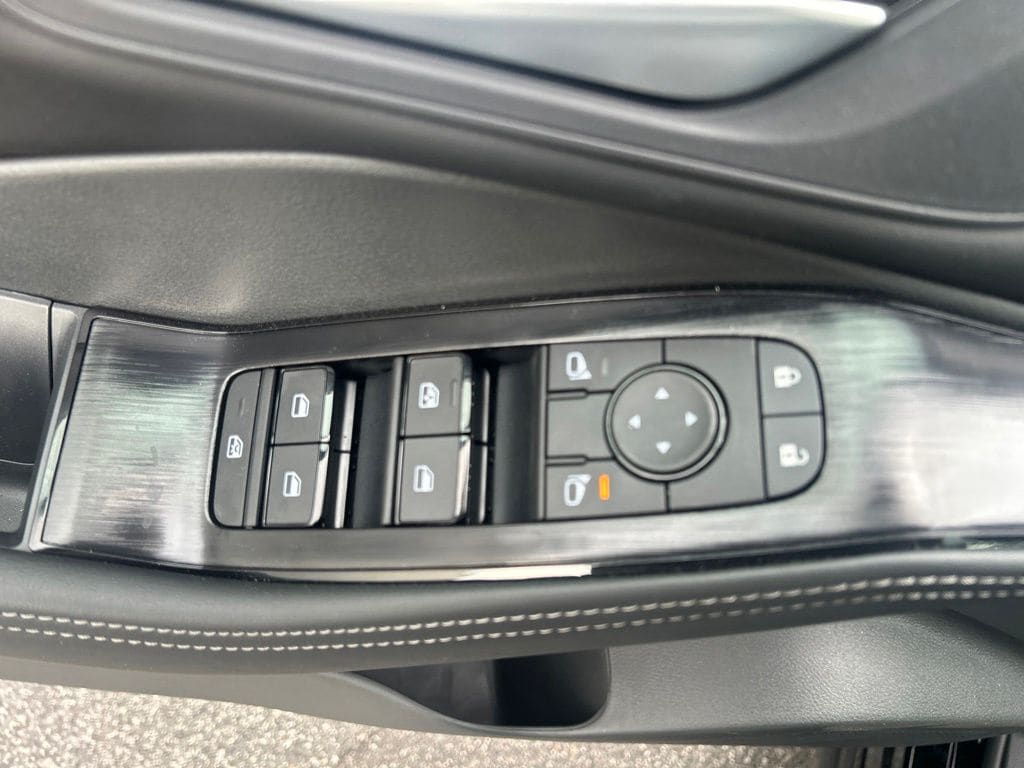 2026 Nissan Rogue SV - Photo 17