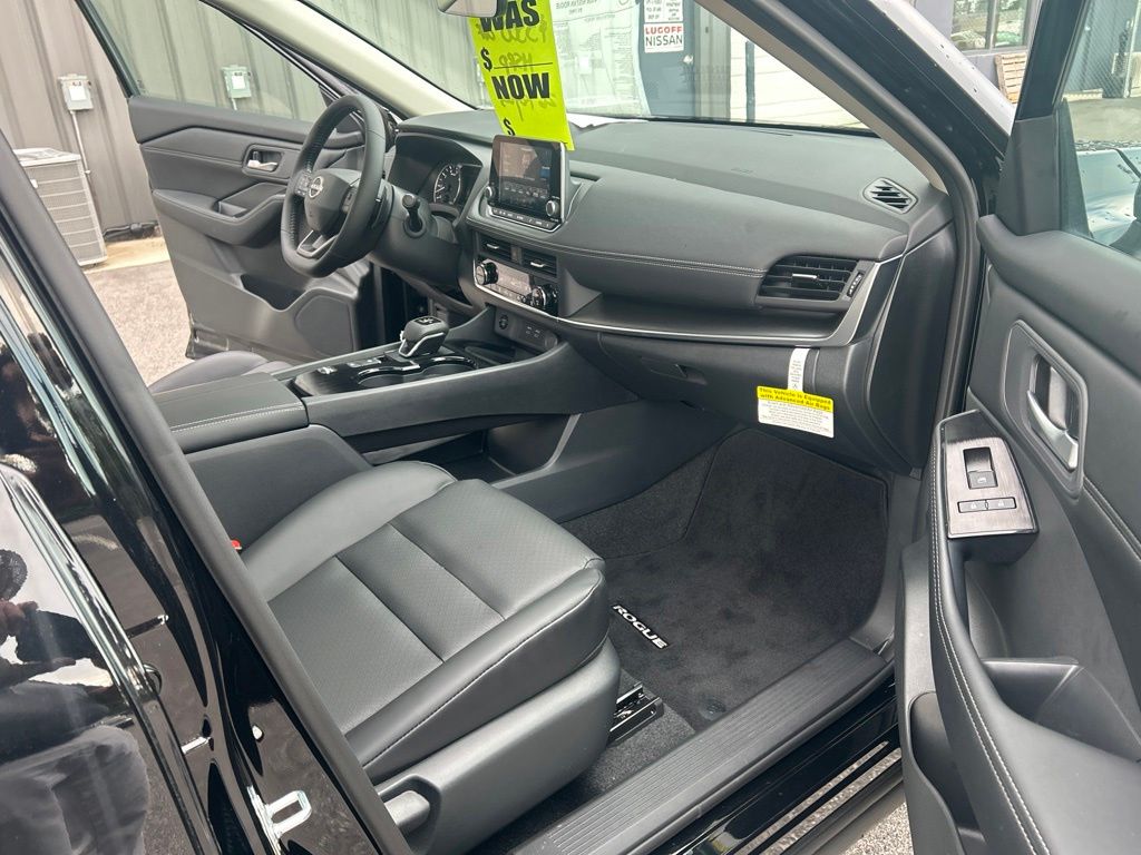 2026 Nissan Rogue SV - Photo 27