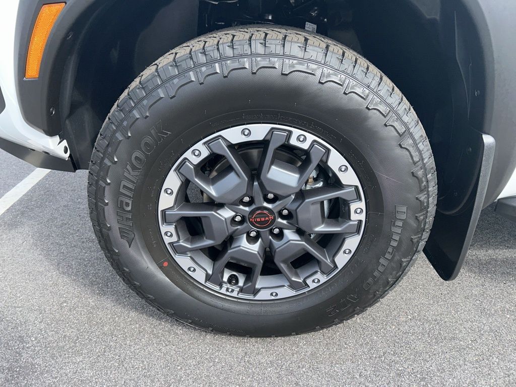 2026 Nissan Frontier PRO-4X - Photo 9
