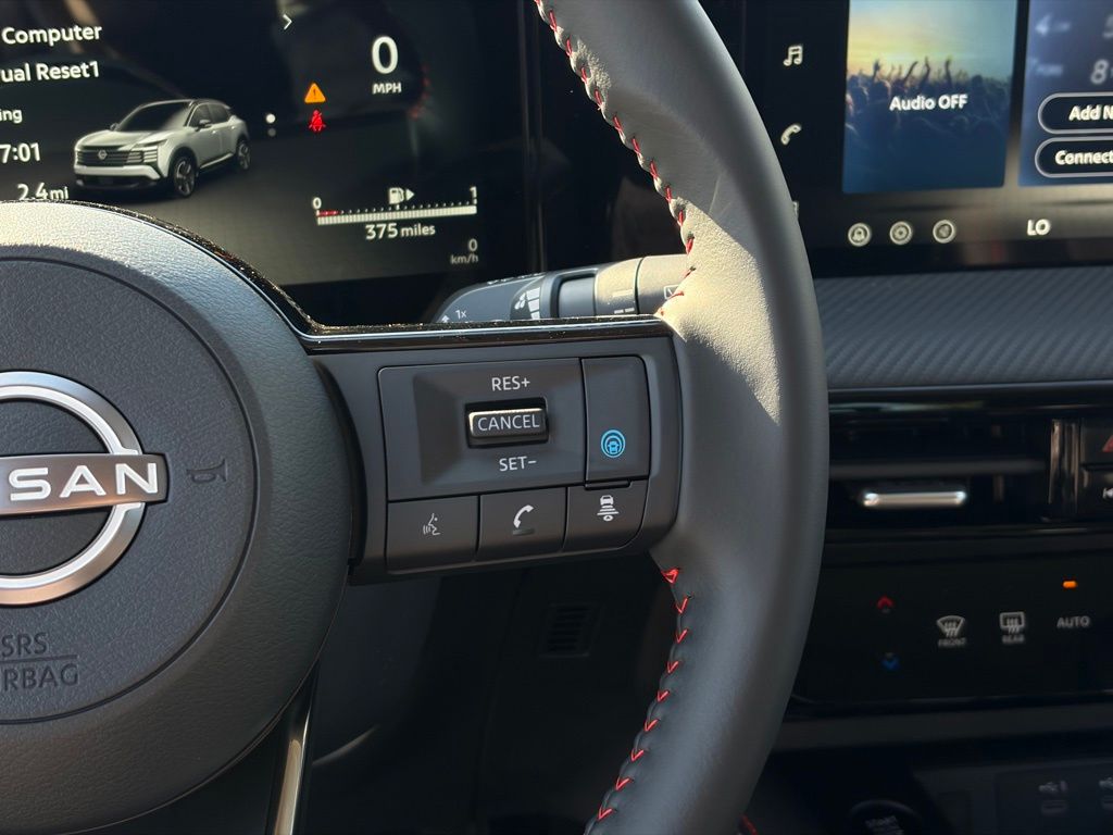 2026 Nissan KICKS SR - Photo 17