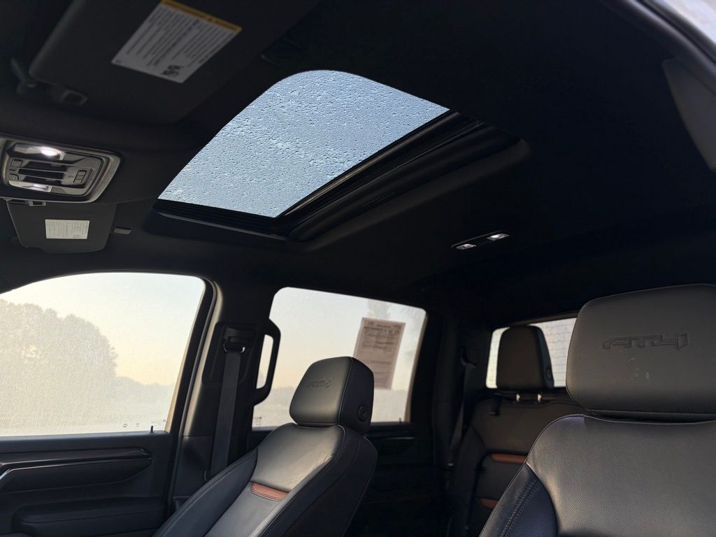 2024 GMC Sierra 2500HD AT4 - Photo 25