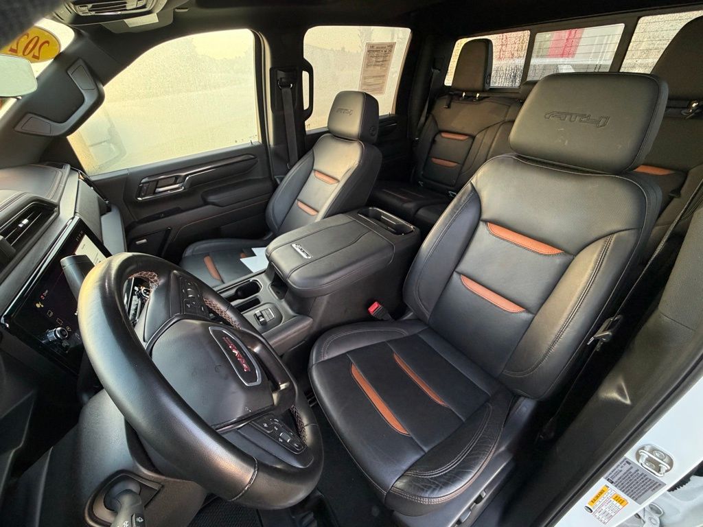 2024 GMC Sierra 2500HD AT4 - Photo 10