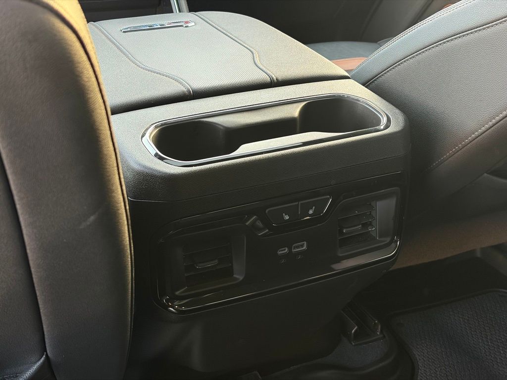 2024 GMC Sierra 2500HD AT4 - Photo 28