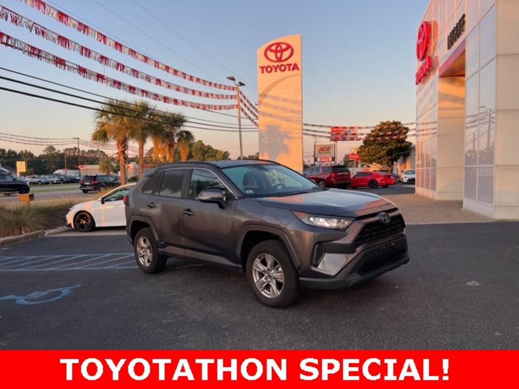 Used 2022 Toyota RAV4 Hybrid LE SUV