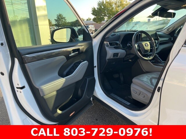 2020 Toyota Highlander Limited photo 4