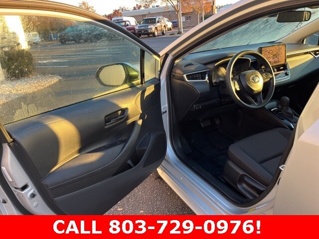 2024 Toyota Corolla LE photo 4